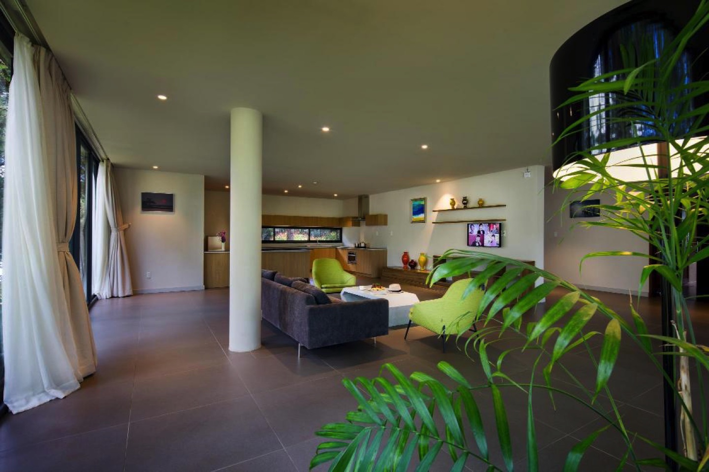 5 Bedroom Villa