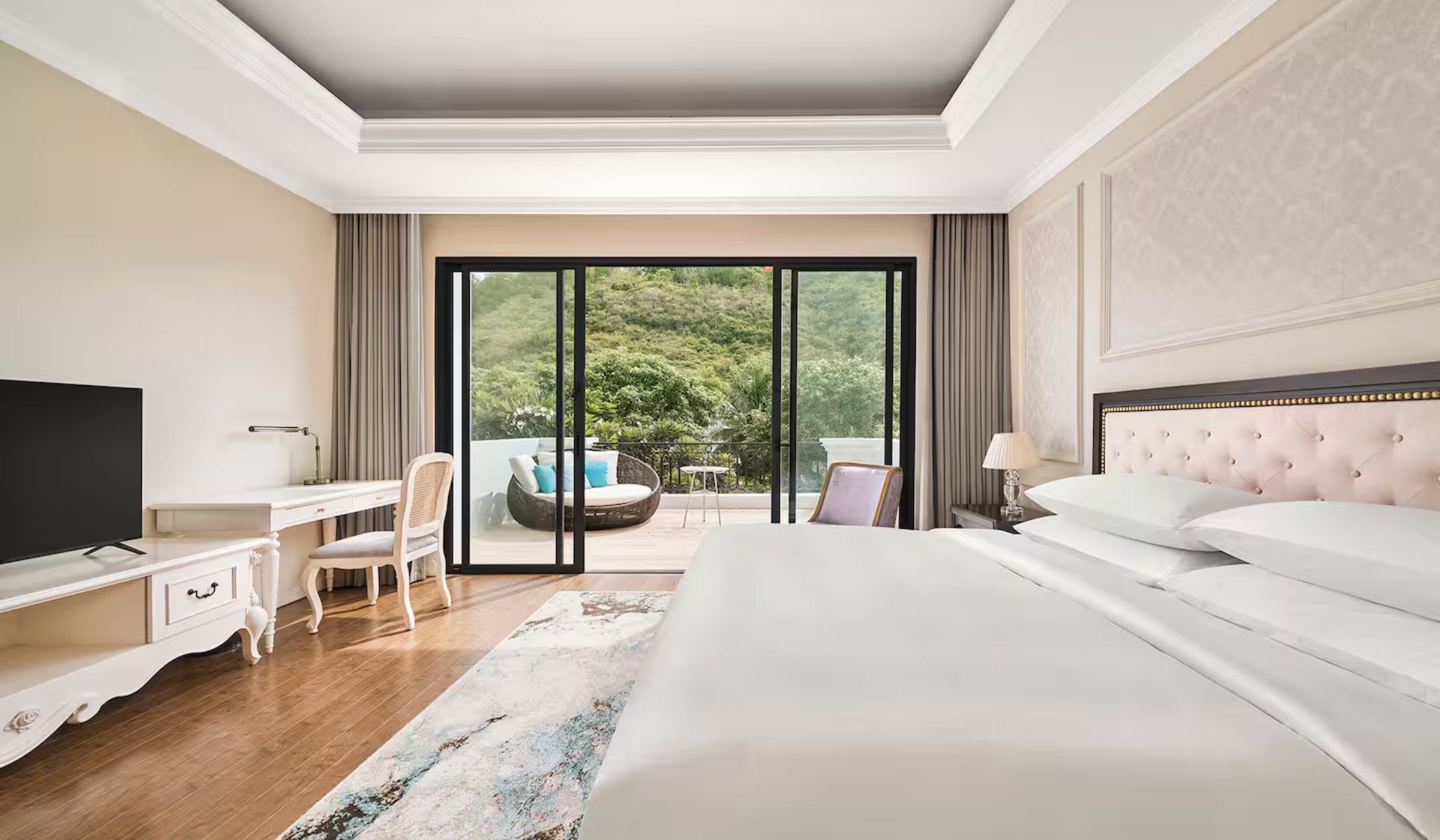 4‑Bedroom Villa Garden View
