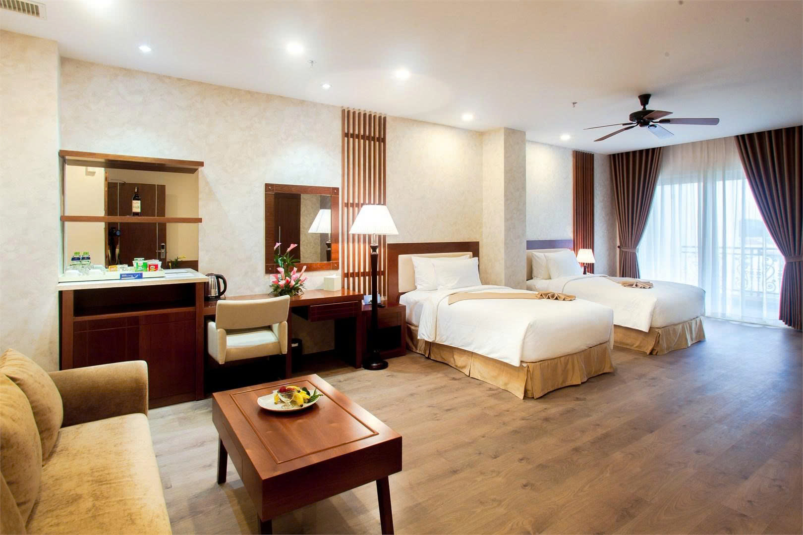 City Junior Suite Triple