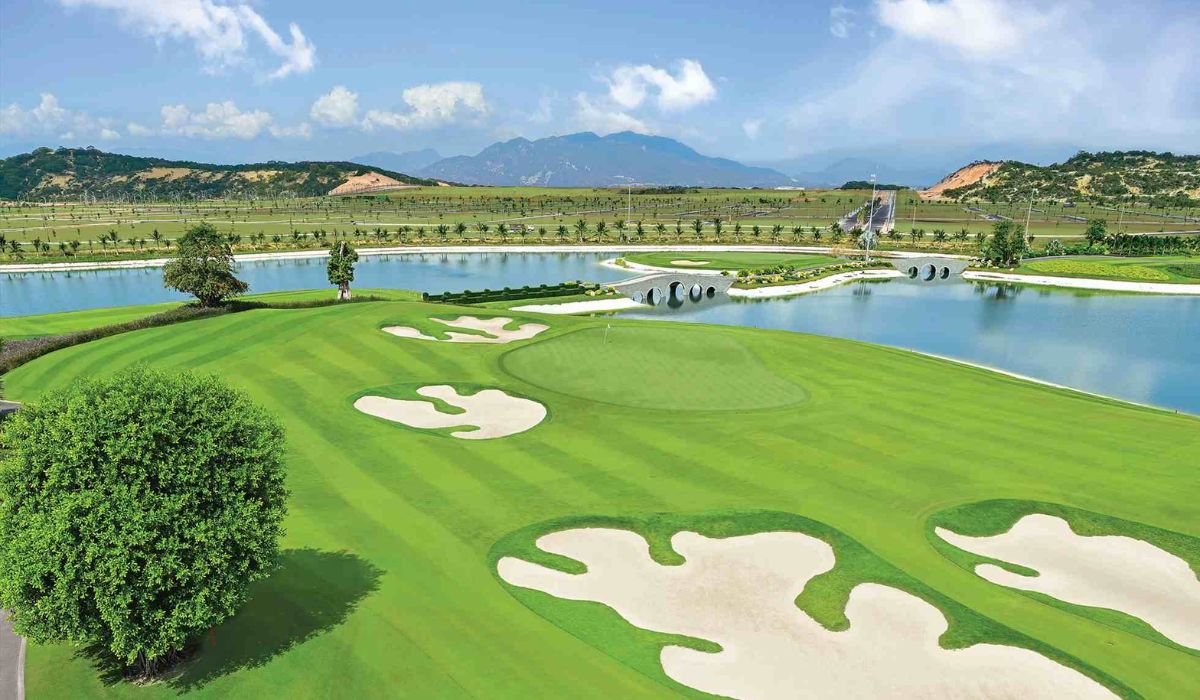 Top Sân Golf Đẹp Nhất Nha Trang 2026 – Thiên Đường Golf Ven Biển Việt Nam