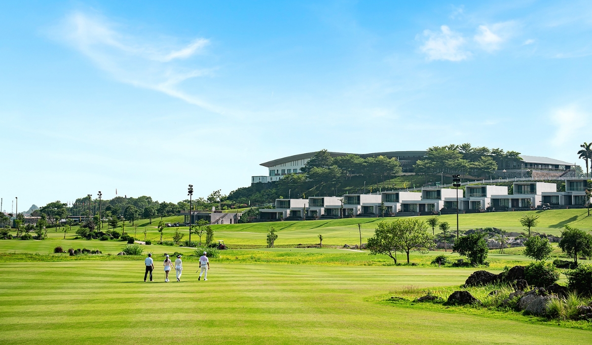 Đi Golf Trip Nhưng Bạn Đồng Hành Không Chơi Golf?